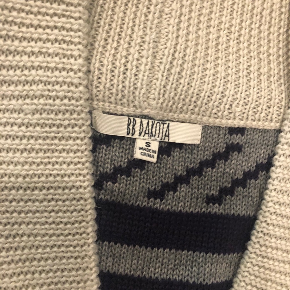 BB Dakota button sweater